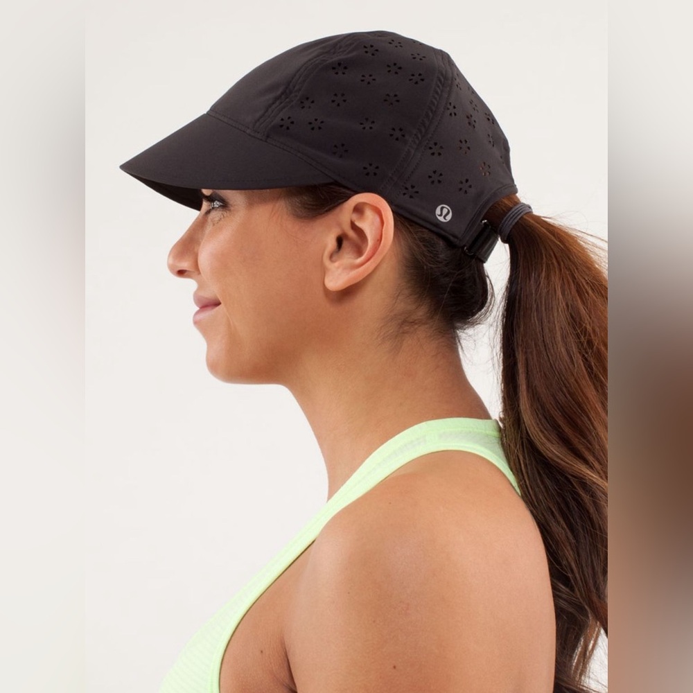 lululemon athletica Black Ventilated Hat